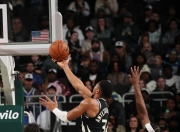 IM体育平台-包含雄鹿关键时刻失误不断，球队憾负对手，搜索设备信息有限查看.的词条